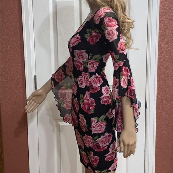 ❤️Colorful Floral Mesh Bell Sleeves Dress - Picture 2 of 8